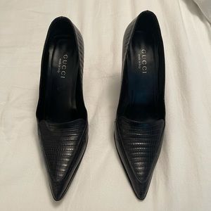 Gucci vintage black leather pointed toe heels
